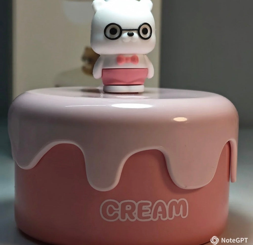 Bear cream cake lamp